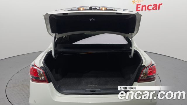 Nissan Altima 2013 — photo 20