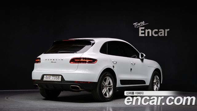 Porsche Macan 2017 — photo 2