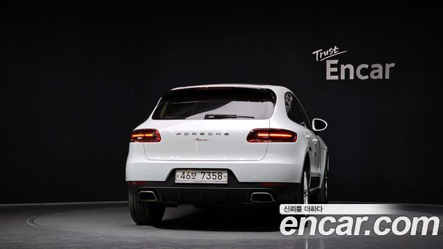 Porsche Macan 2017 — photo 4