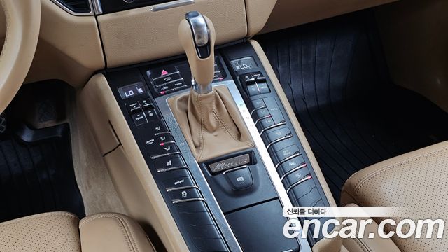 Porsche Macan 2017 — photo 9