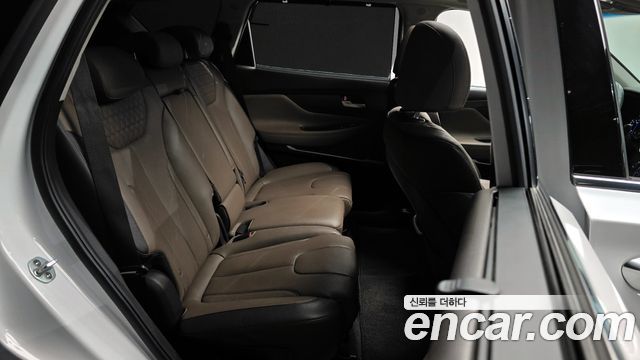 Hyundai Santafe 2020 — photo 11