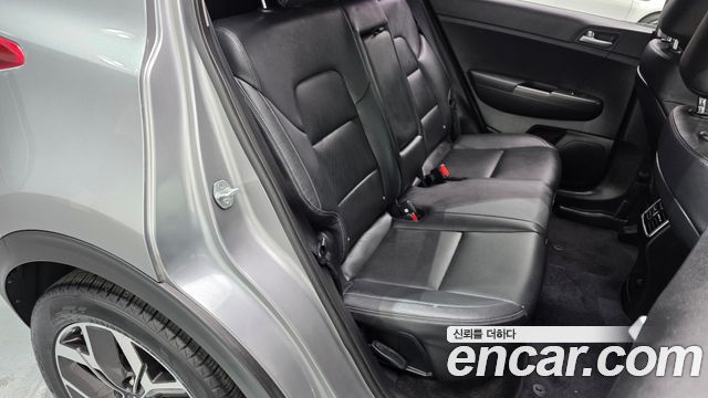 Kia Sportage 2019 — photo 11