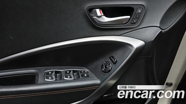 Hyundai Santafe 2013 — photo 23