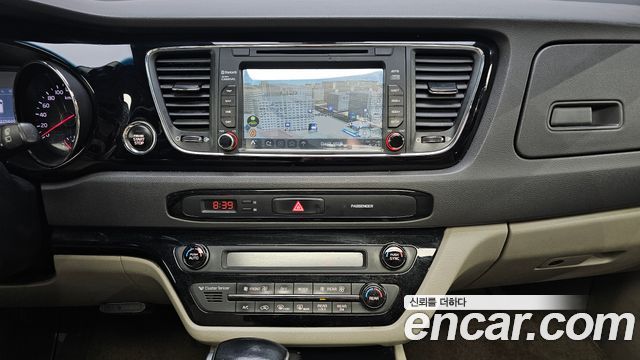 Kia Canival 2018 — photo 14