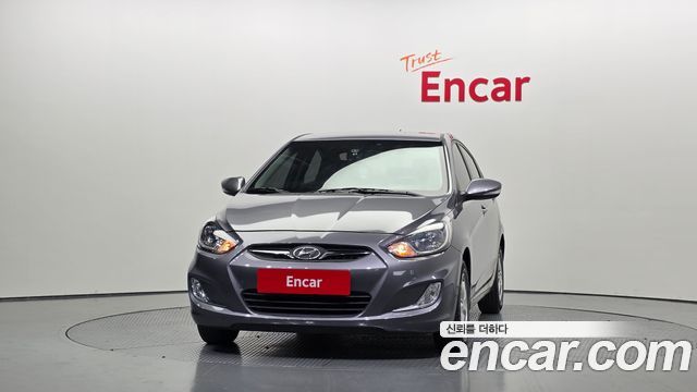 Hyundai Accent 2014 — photo 3