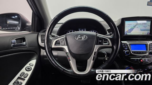 Hyundai Accent 2014 — photo 13