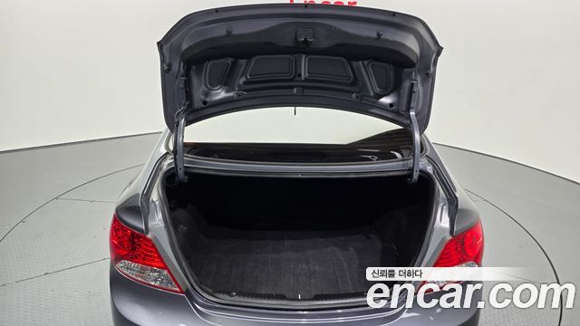 Hyundai Accent 2014 — photo 20