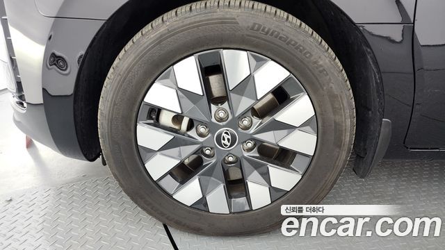 Hyundai Staria 2022 — photo 5