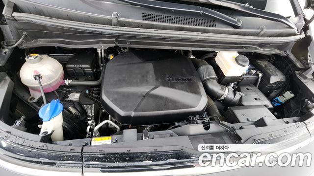 Hyundai Staria 2022 — photo 6