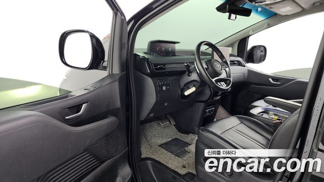 Hyundai Staria 2022 — photo 13