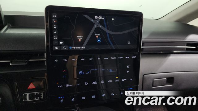 Hyundai Staria 2022 — photo 18