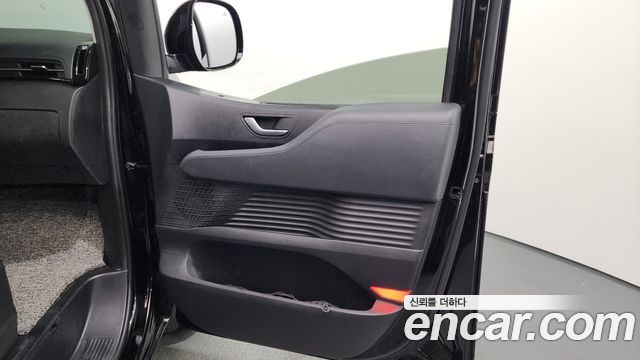 Hyundai Staria 2022 — photo 14