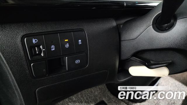 Hyundai Staria 2022 — photo 28