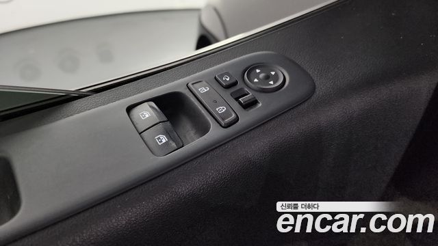 Hyundai Staria 2022 — photo 30