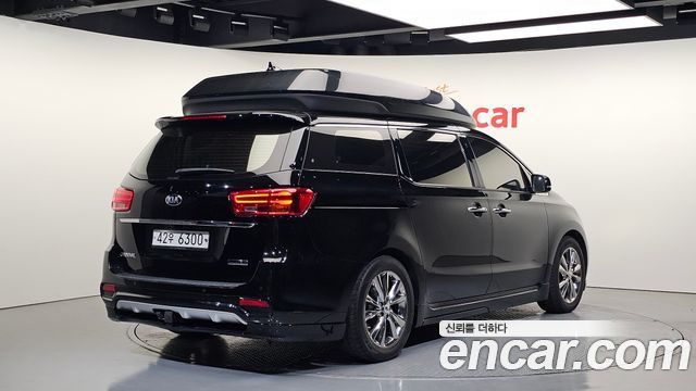 Kia Canival 2019 — photo 2