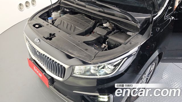 Kia Canival 2019 — photo 6