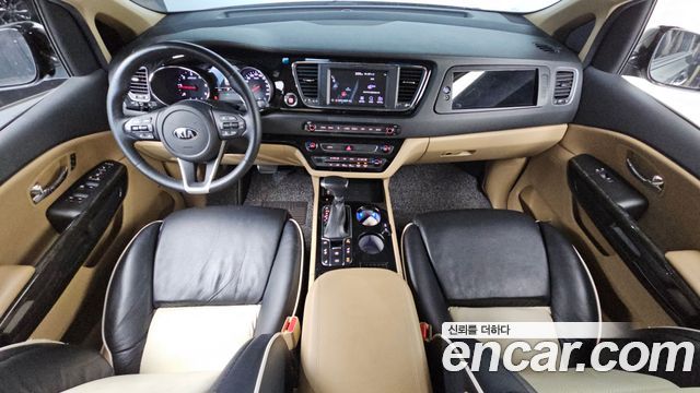 Kia Canival 2019 — photo 7
