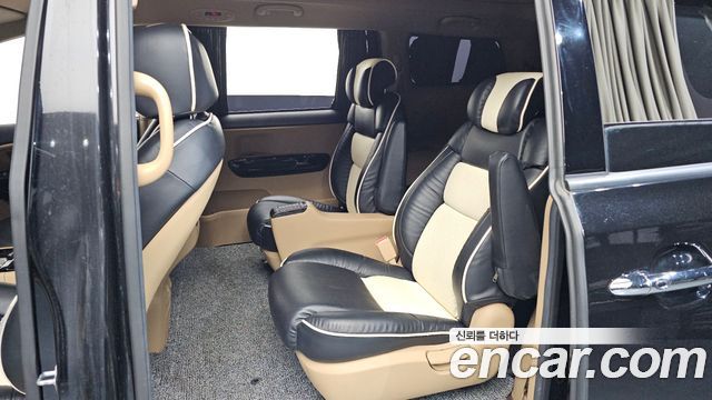 Kia Canival 2019 — photo 11