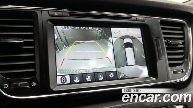 Kia Canival 2018 — photo 15