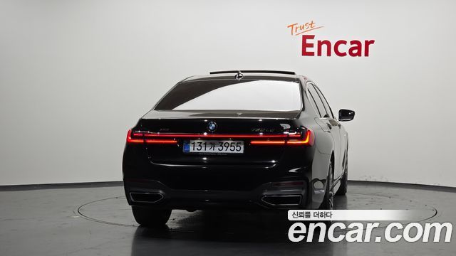 BMW 7-Series 2021 — photo 4