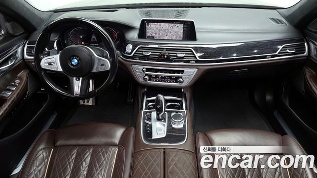 BMW 7-Series 2021 — photo 7