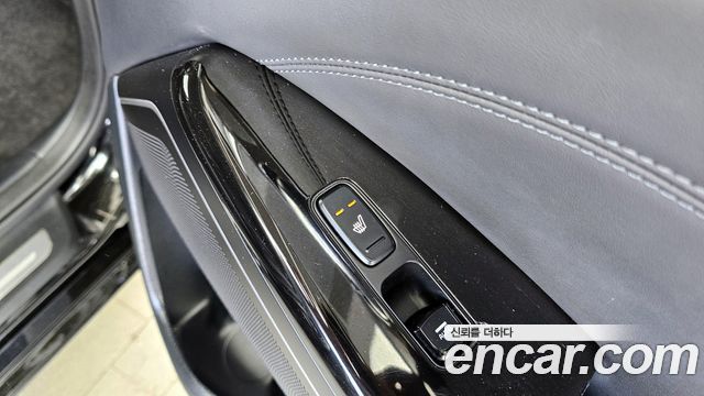 Kia K7 2020 — photo 25