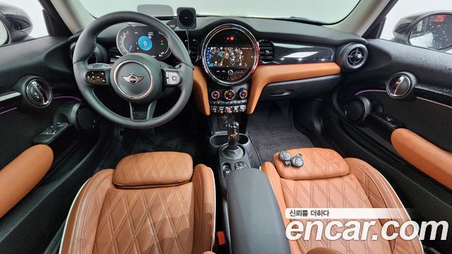 Mini Cooper 2024 — photo 10