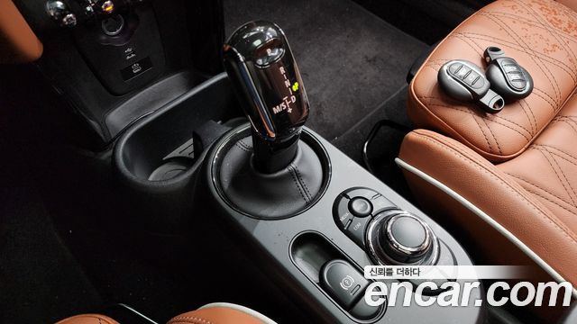 Mini Cooper 2024 — photo 12