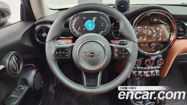 Mini Cooper 2024 — photo 18