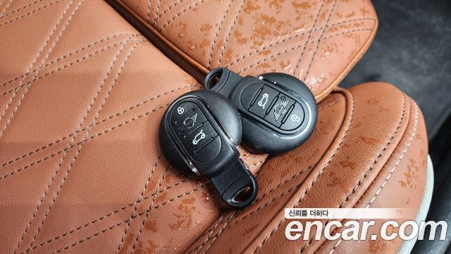 Mini Cooper 2024 — photo 21
