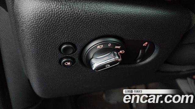 Mini Cooper 2024 — photo 26
