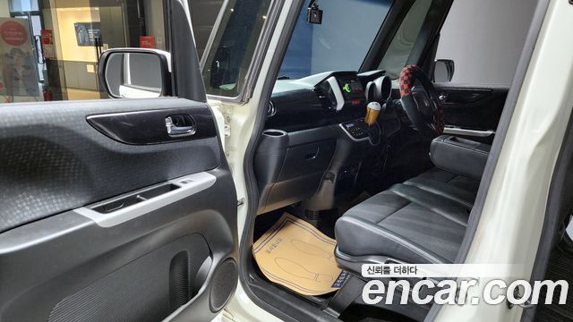 Honda N-BOX 2016 — photo 10