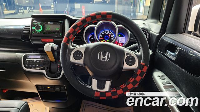Honda N-BOX 2016 — photo 14