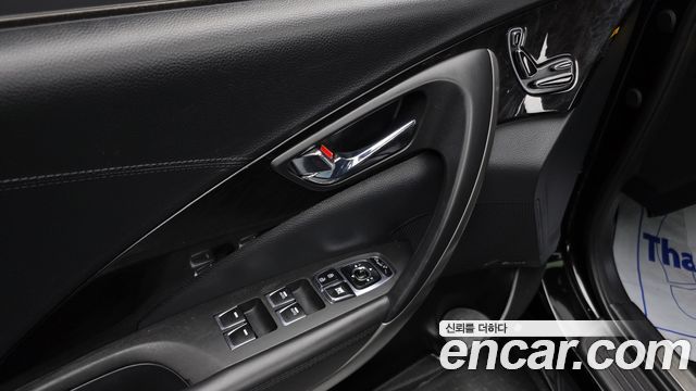 Hyundai Grandeur 2015 — photo 17