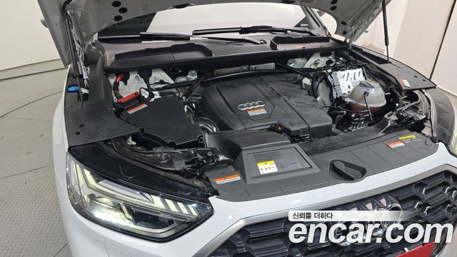 Audi Q5 2021 — photo 6