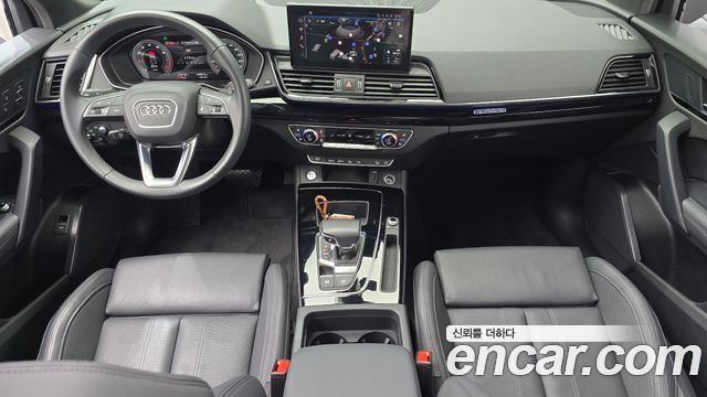 Audi Q5 2021 — photo 10
