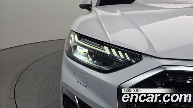 Audi Q5 2021 — photo 8