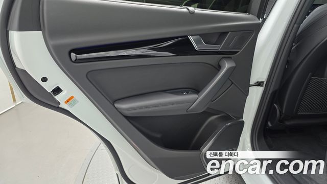 Audi Q5 2021 — photo 15