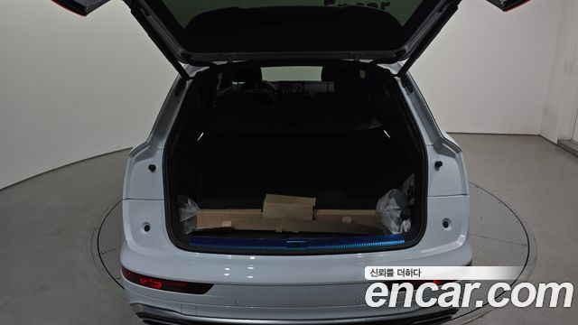 Audi Q5 2021 — photo 30