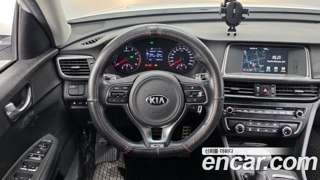 Kia K5 2016 — photo 13