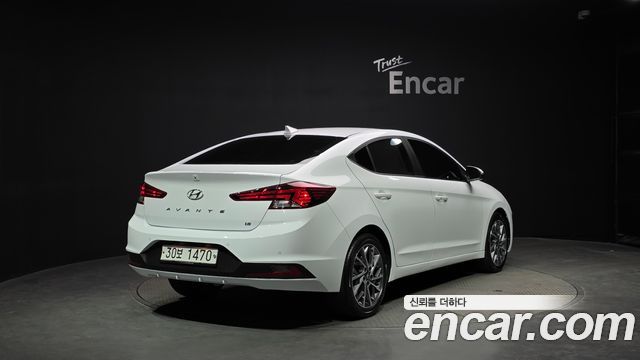Hyundai AVANTE 2019 — photo 2