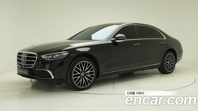 Mercedes-Benz S-Class 2026 — photo 1