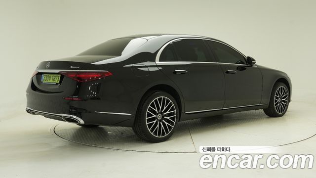 Mercedes-Benz S-Class 2026 — photo 2