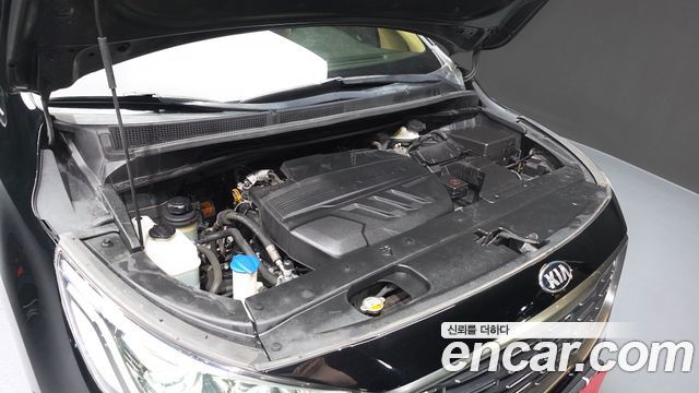Kia Canival 2019 — photo 6