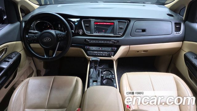 Kia Canival 2019 — photo 10