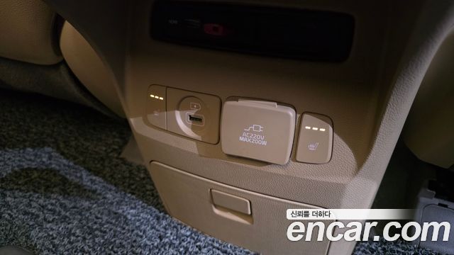 Kia Canival 2019 — photo 25