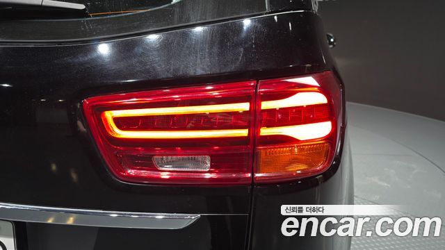 Kia Canival 2019 — photo 9