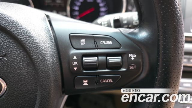 Kia Canival 2019 — photo 28