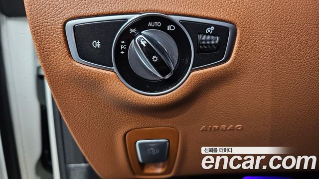 Mercedes-Benz E-Class 2017 — photo 19