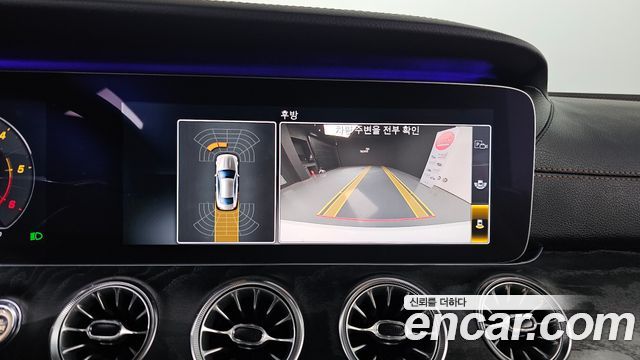 Mercedes-Benz E-Class 2017 — photo 24